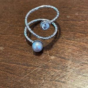 Adjustable pearl ring set